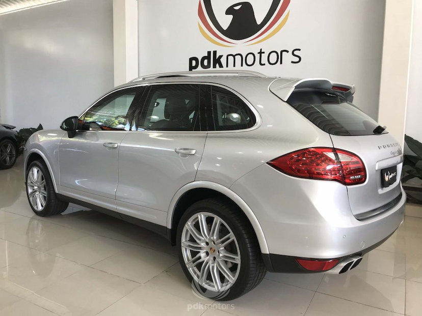 Foto do veículo PORSCHE  CAYENNE S 2014 56.035 KM 269.000,00