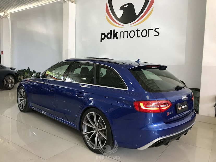 Foto do veículo AUDI RS 4 AVANT QUATTRO 2015 24.723 KM 284.000,00