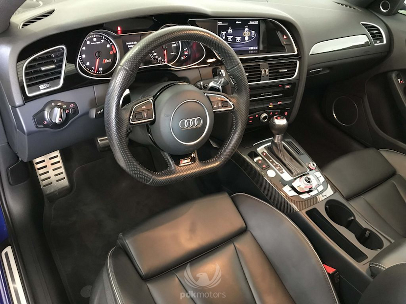 Foto do veículo AUDI RS 4 AVANT QUATTRO 2015 24.723 KM 284.000,00