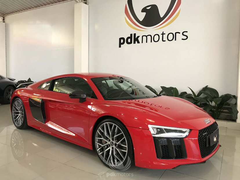 Foto do veículo AUDI  R8 COUPE PLUS QUATTRO 2017 7.430 KM 890.000,00