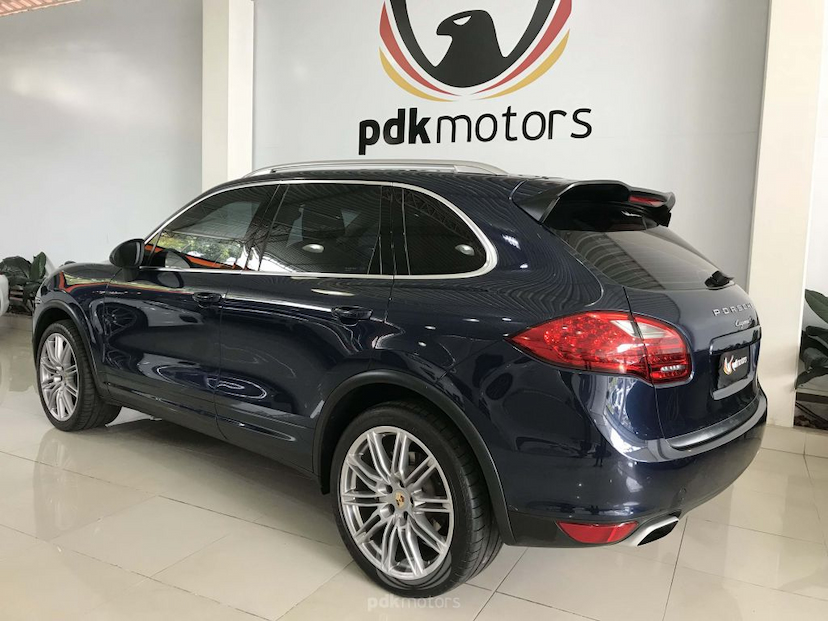 Foto do veículo PORSCHE  CAYENNE S 2013 86.900 KM 189.000,00