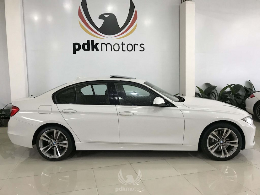 Foto do veículo BMW  328I SPORT GP 2015 37.560 KM 109.000,00