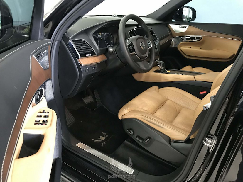 Foto do veículo VOLVO  XC90 FIRST EDITION 2016 31.246 KM 239.000,00