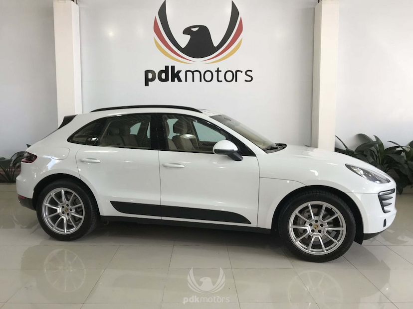 Foto do veículo PORSCHE  MACAN S 2015 69.870 KM 269.000,00