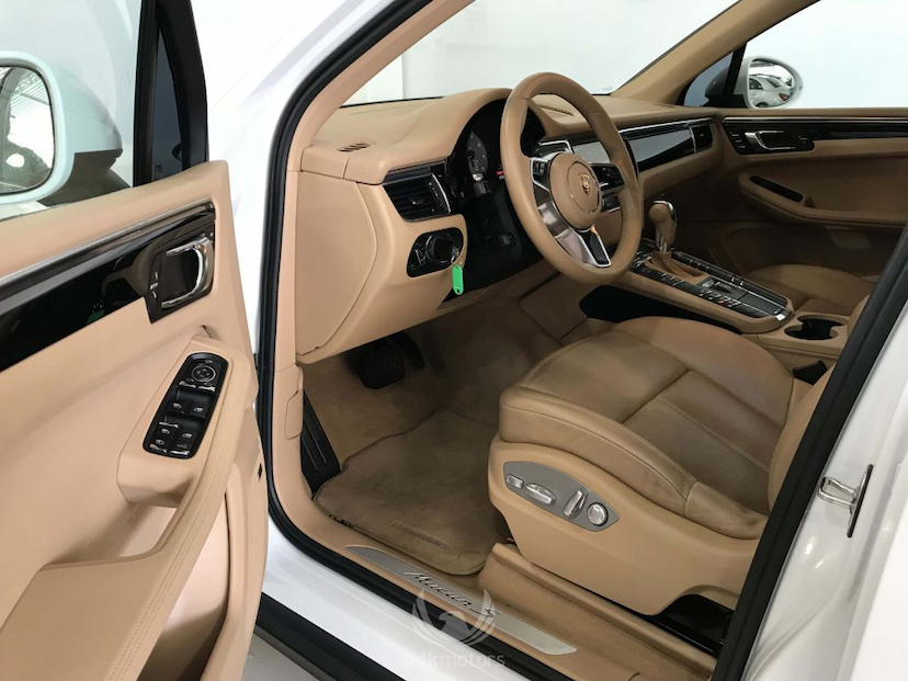 Foto do veículo PORSCHE  MACAN S 2015 69.870 KM 269.000,00
