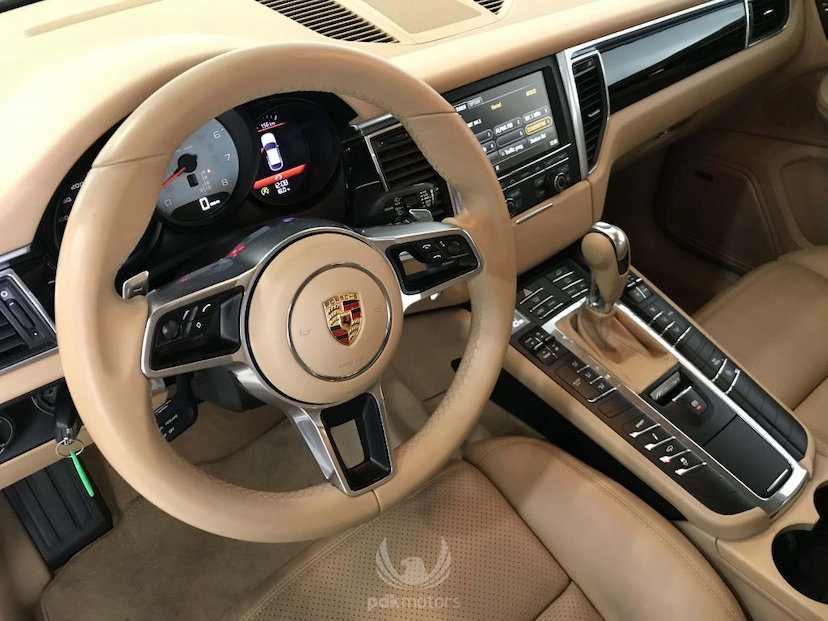 Foto do veículo PORSCHE  MACAN S 2015 69.870 KM 269.000,00