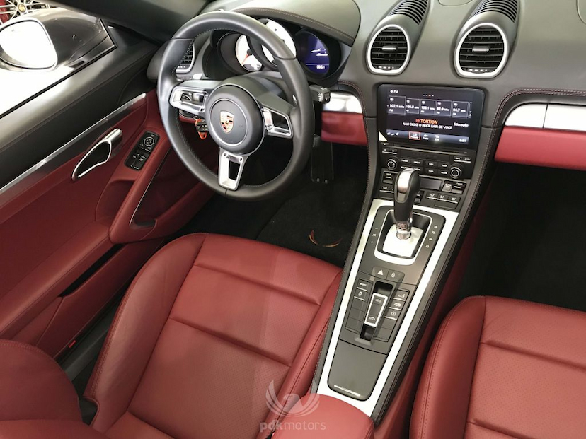 Foto do veículo PORSCHE  718 BOXSTER 2018 4.610 KM 399.000,00