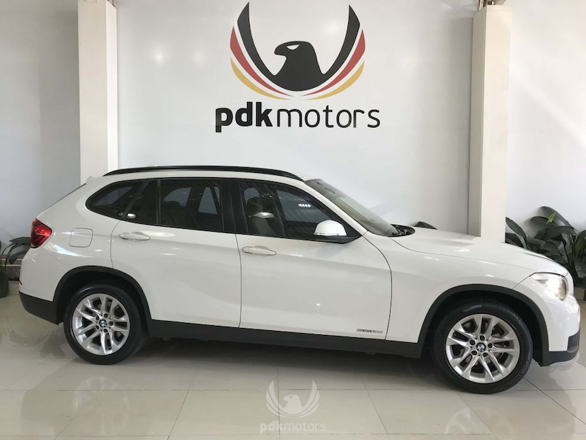 Foto do veículo BMW  X1 20I GP 2015 31.170 KM 95.900,00
