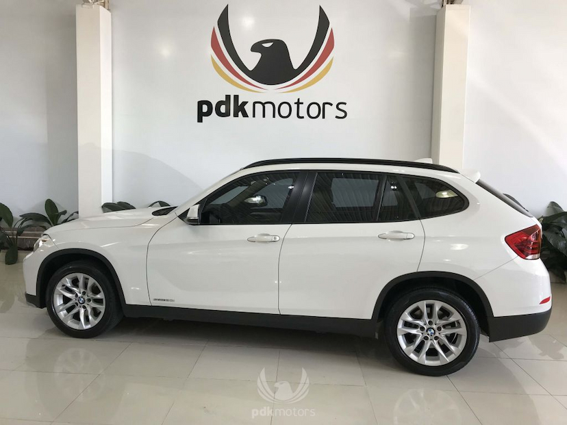 Foto do veículo BMW  X1 20I GP 2015 31.170 KM 95.900,00