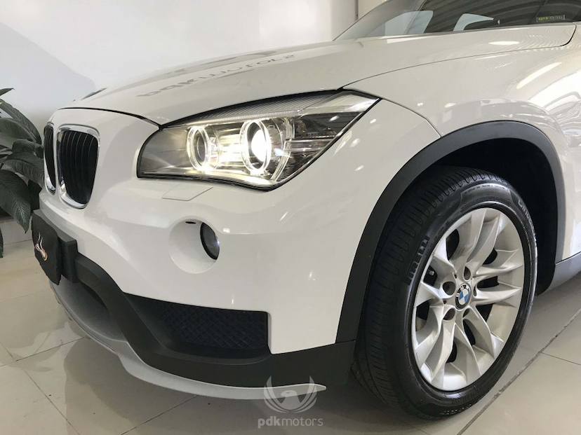 Foto do veículo BMW  X1 20I GP 2015 31.170 KM 95.900,00