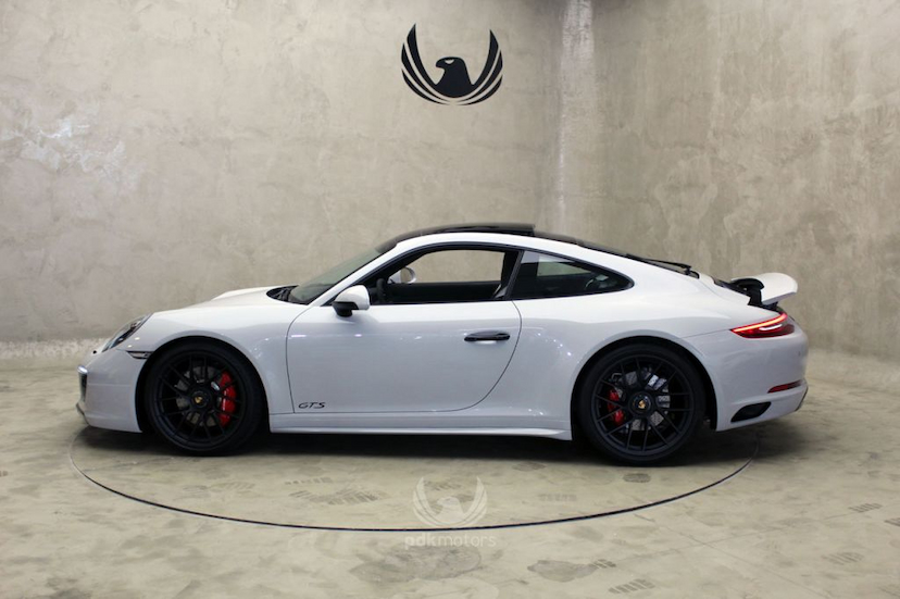 Foto do veículo PORSCHE  911 CARRERA GTS 2019 400 KM 775.900,00
