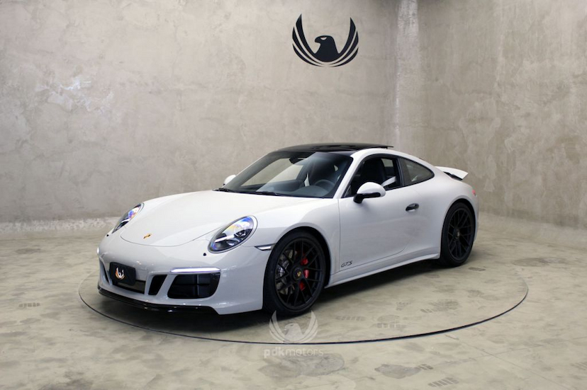 Foto do veículo PORSCHE  911 CARRERA GTS 2019 400 KM 775.900,00
