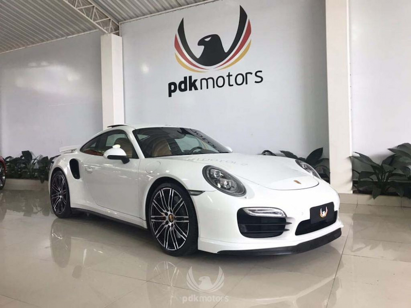 Foto do veículo PORSCHE  911 TURBO 2015 27.330 KM 699.000,00