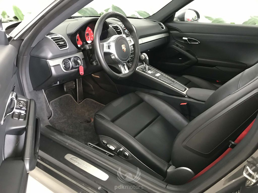 Foto do veículo PORSCHE  CAYMAN S 2014 19.668 KM 305.000,00