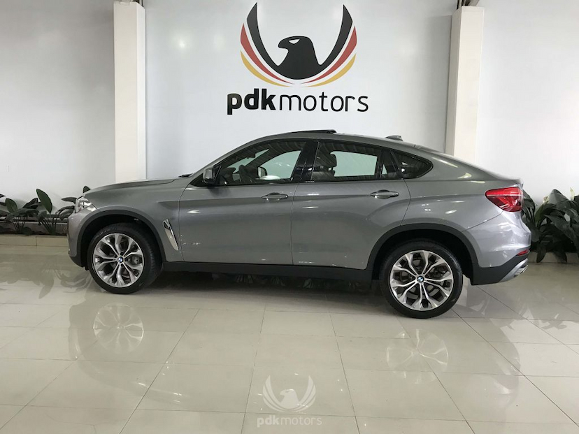 Foto do veículo BMW  X6 35I X-DRIVE 2018 5.820 KM 385.000,00