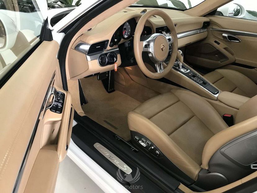 Foto do veículo PORSCHE  911 CARRERA S 2012 17.975 KM 389.000,00
