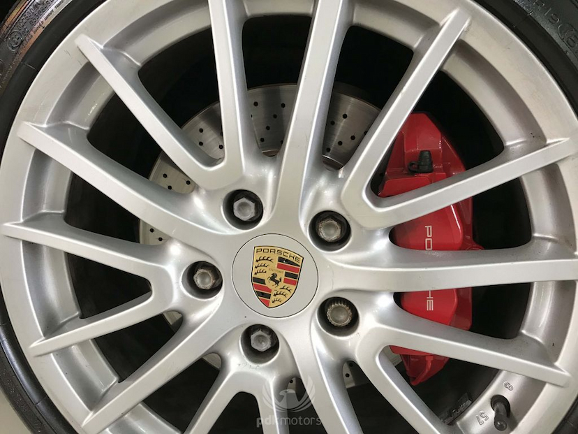 Foto do veículo PORSCHE  911 CARRERA S 2008 46.387 KM 265.000,00