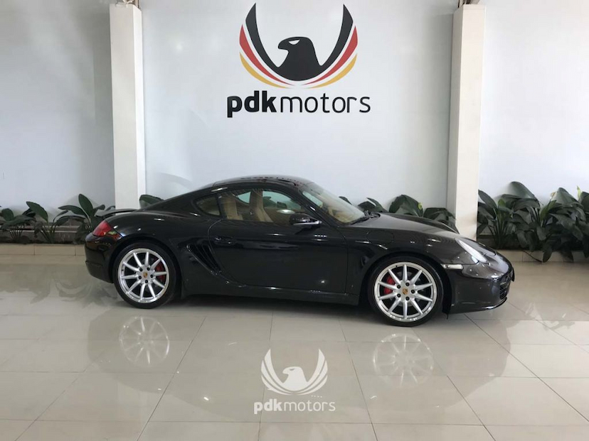Foto do veículo PORSCHE  CAYMAN S 2008 42.730 KM 165.000,00