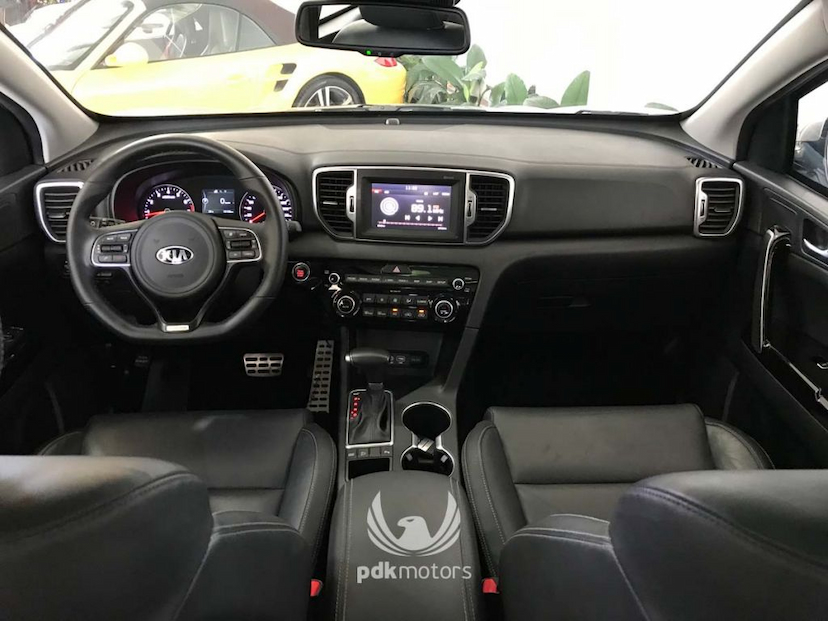 Foto do veículo KIA  SPORTAGE EX 2017 19.110 KM 155.000,00