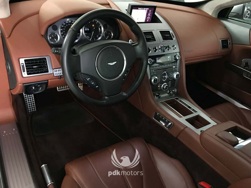 Foto do veículo ASTON MARTIN  VIRAGE V12 2012 12.155 KM 499.000,00