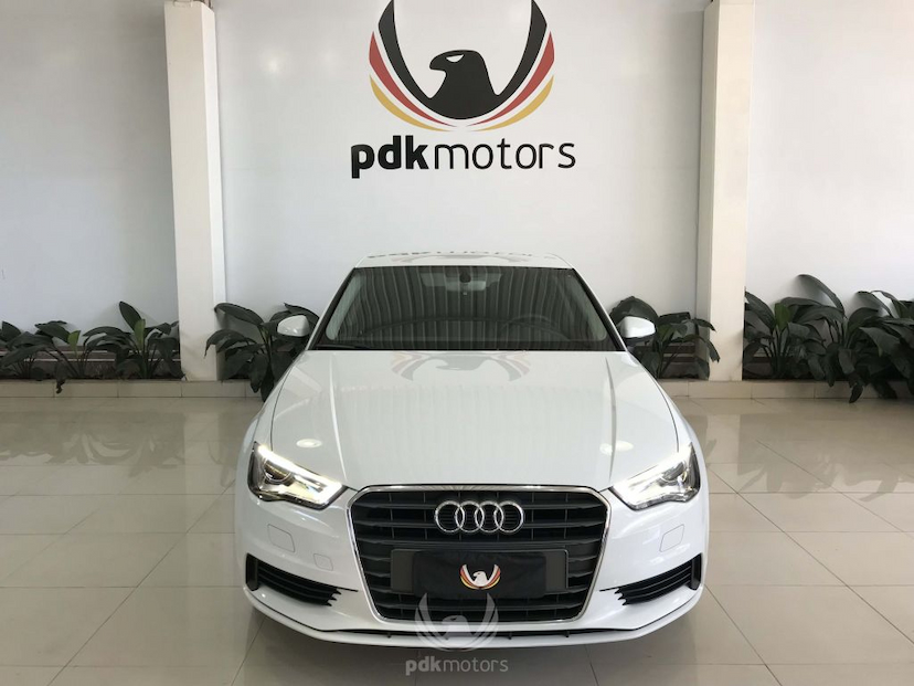 Foto do veículo AUDI  A3 SEDAN AMBIENTE 2016 34.590 KM 83.900,00