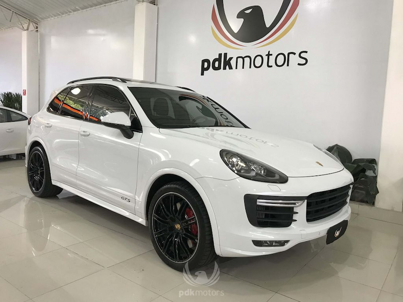 Foto do veículo PORSCHE  CAYENNE GTS 2016 9.900 KM 349.000,00