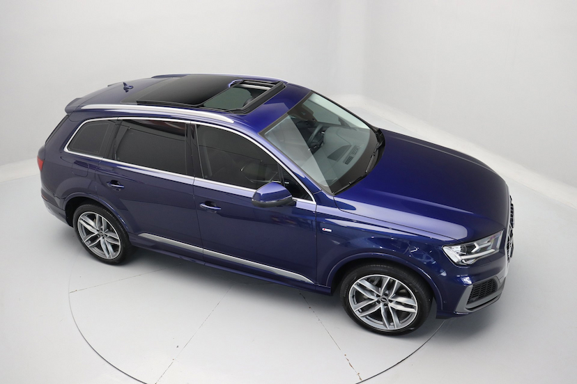 Foto do veículo AUDI Q7 TFSI S-LINE | 7 LUGARES 2021 31.500 KM 475.000,00