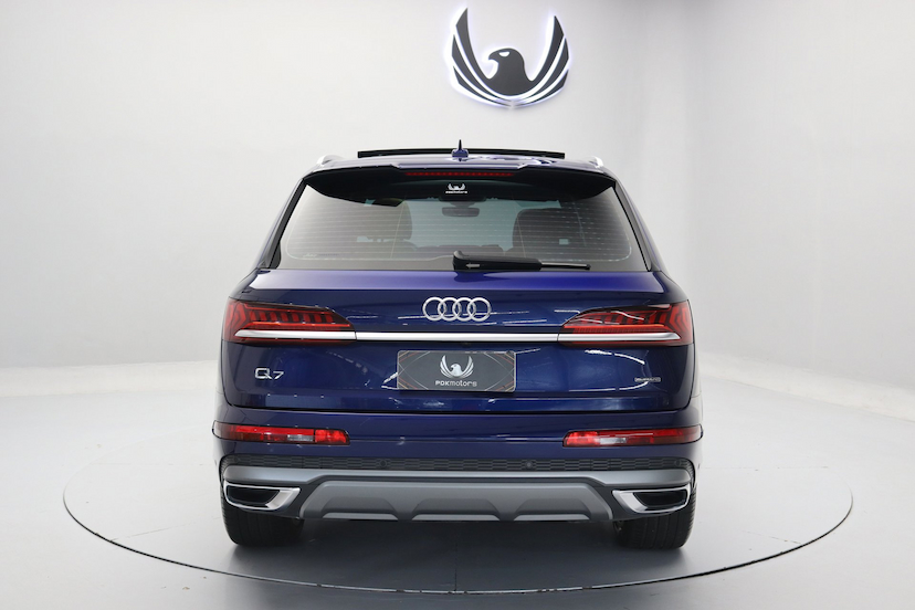 Foto do veículo AUDI Q7 TFSI S-LINE | 7 LUGARES 2021 31.500 KM 475.000,00