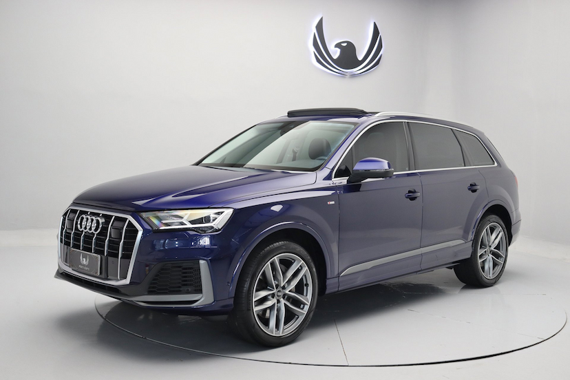 Foto do veículo AUDI Q7 TFSI S-LINE | 7 LUGARES 2021 31.500 KM 475.000,00
