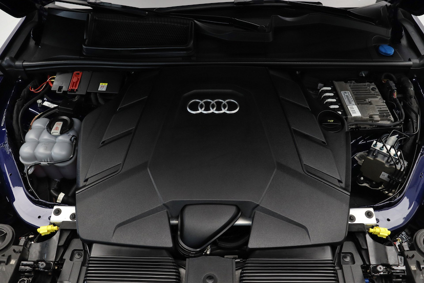 Foto do veículo AUDI Q7 TFSI S-LINE | 7 LUGARES 2021 31.500 KM 475.000,00