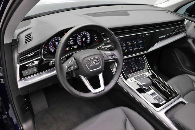 Foto do veículo AUDI Q7 TFSI S-LINE | 7 LUGARES 2021 31.500 KM 475.000,00