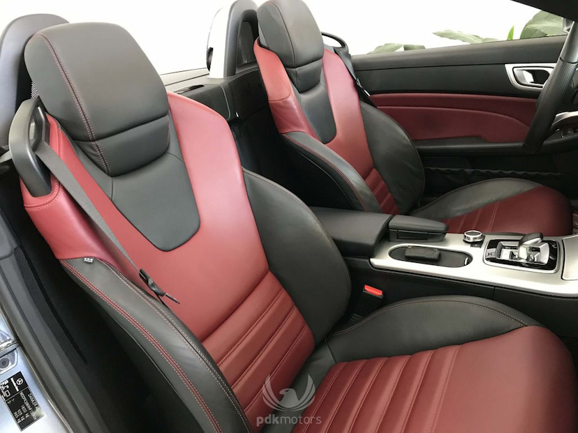 Foto do veículo MERCEDES-BENZ  SLC 300 2017 14.902 KM 219.000,00