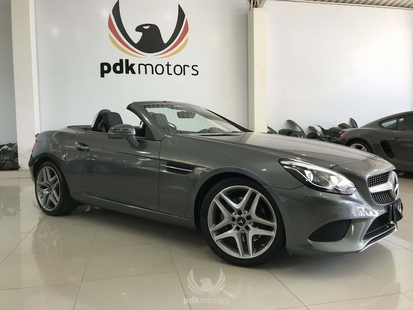Foto do veículo MERCEDES-BENZ  SLC 300 2017 14.902 KM 219.000,00