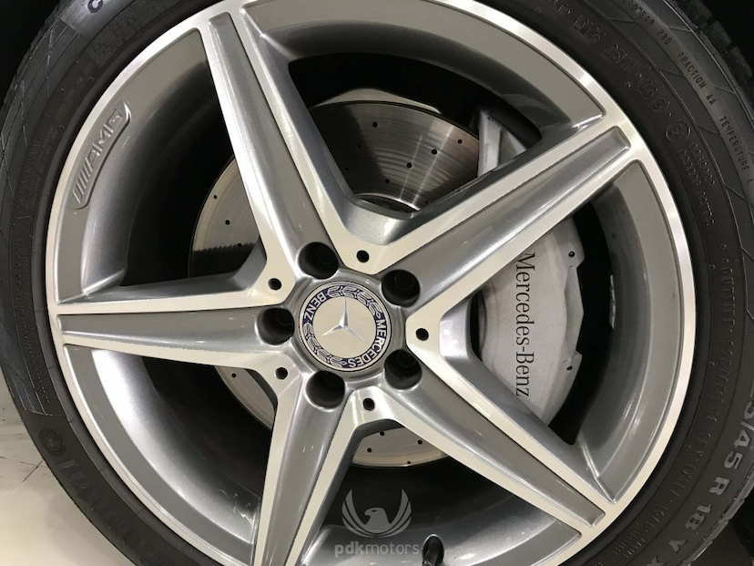 Foto do veículo MERCEDES-BENZ  C250 SPORT 2016 34.950 KM 139.900,00