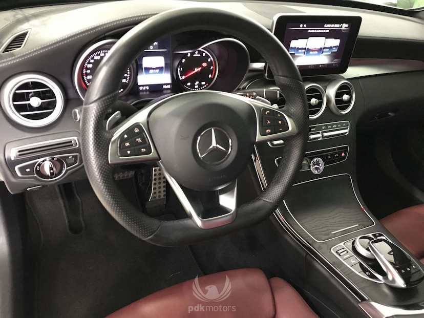 Foto do veículo MERCEDES-BENZ  C250 SPORT 2016 34.950 KM 139.900,00