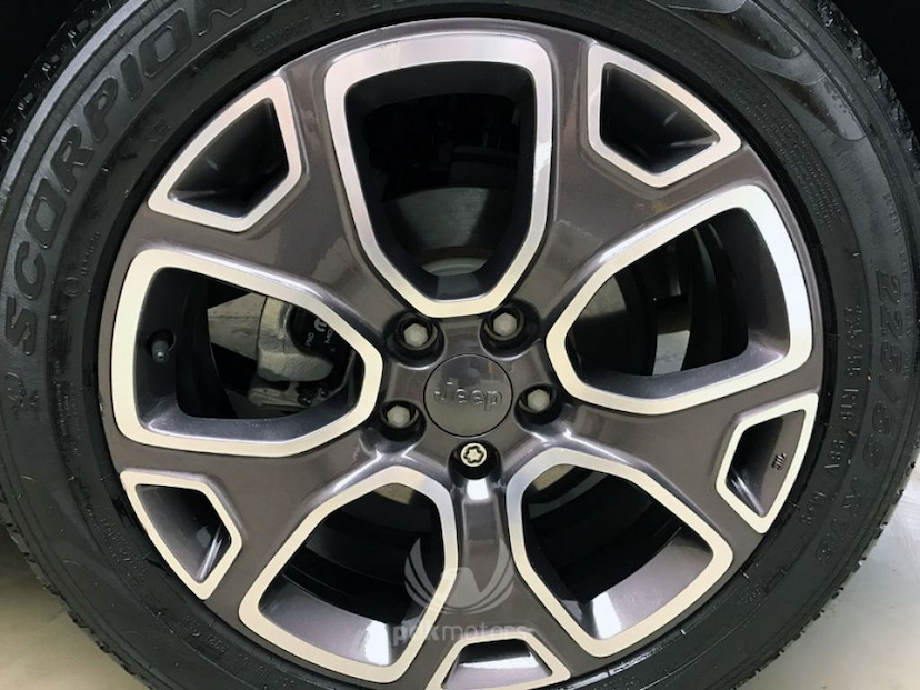 Foto do veículo JEEP  RENEGADE LONGITUDE 2016 20.700 KM 75.000,00