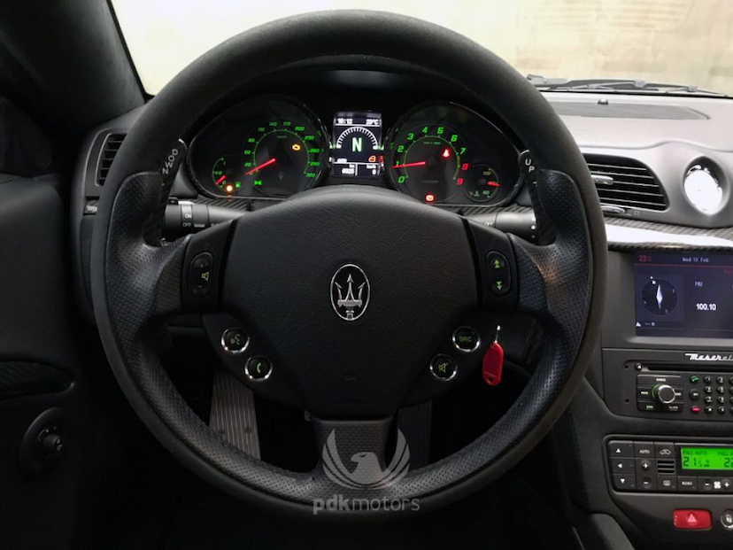 Foto do veículo MASERATI  GRANTURISMO MC STRADALE 2012 6.025 KM 490.000,00