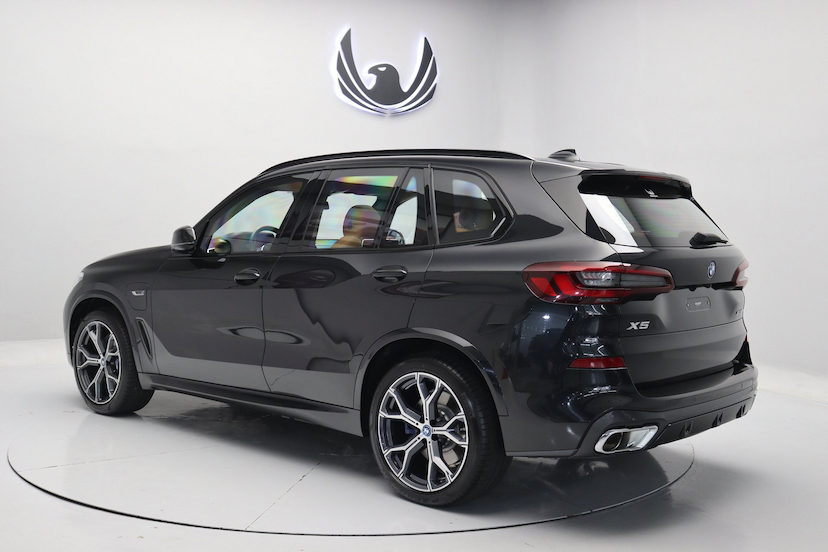 Foto do veículo BMW X5 XDRIVE45E M SPORT 2023 0 KM 839.000,00