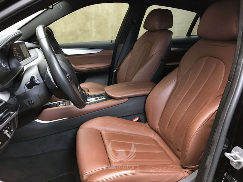 Foto do veículo BMW  X6 35I X-DRIVE 2016 46.000 KM 249.000,00