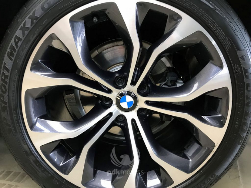 Foto do veículo BMW  X6 35I X-DRIVE 2016 46.000 KM 249.000,00