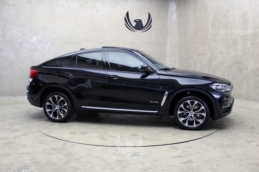 Foto do veículo BMW  X6 35I X-DRIVE 2016 46.000 KM 249.000,00