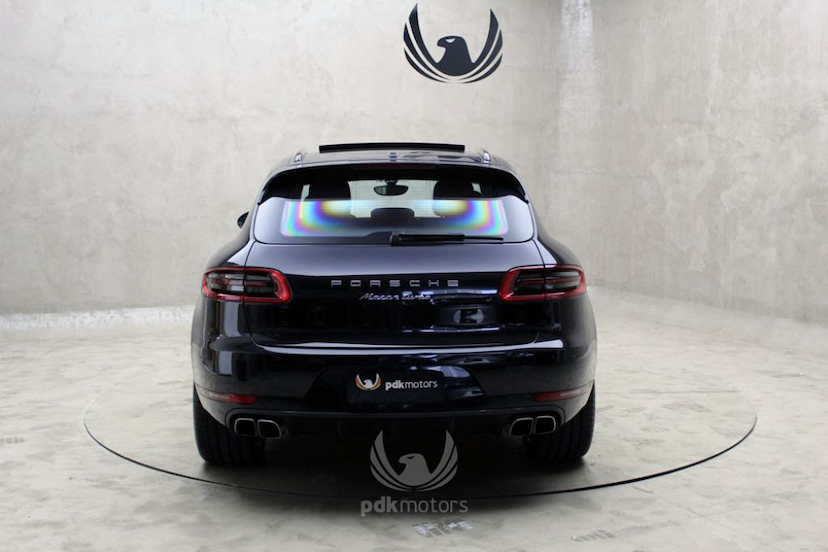 Foto do veículo PORSCHE  MACAN TURBO 2015 38.400 KM 349.000,00