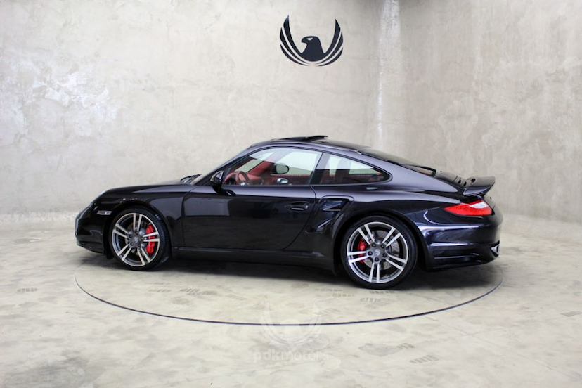 Foto do veículo PORSCHE  911 TURBO 2010 32.935 KM 440.000,00