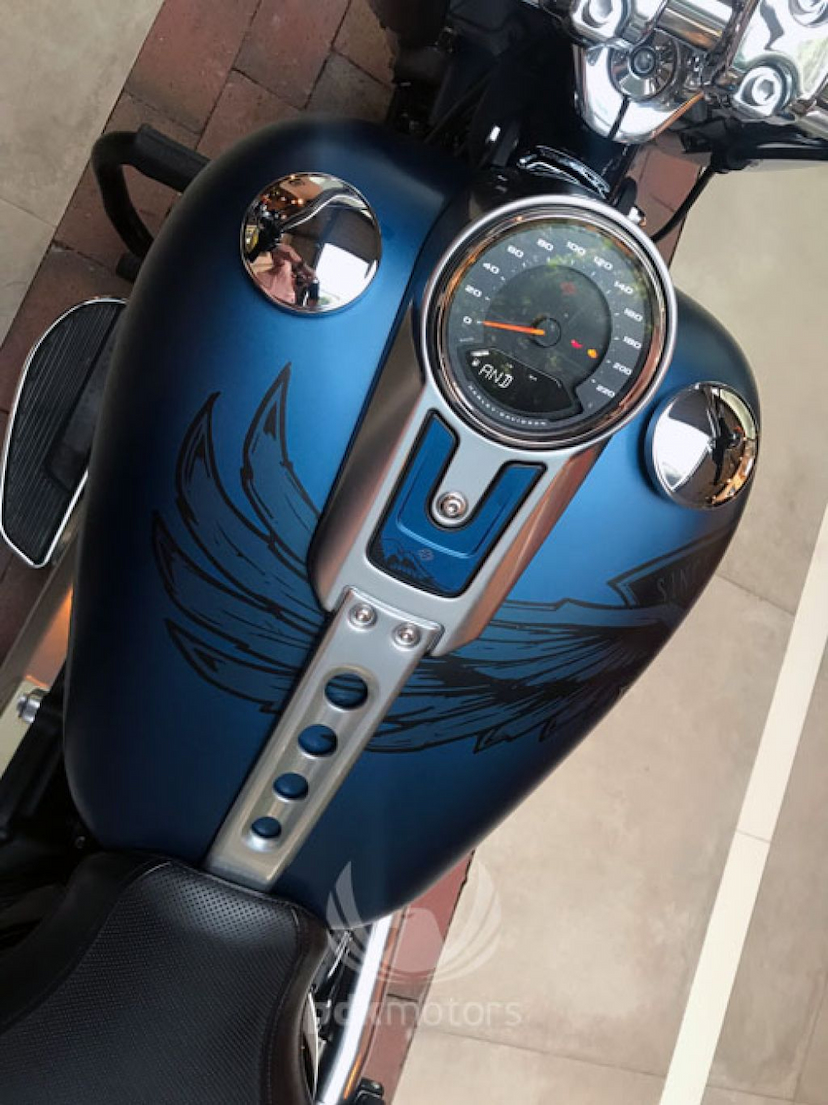 Foto do veículo HARLEY-DAVIDSON  FAT BOY 114 2018 1.047 KM 73.000,00