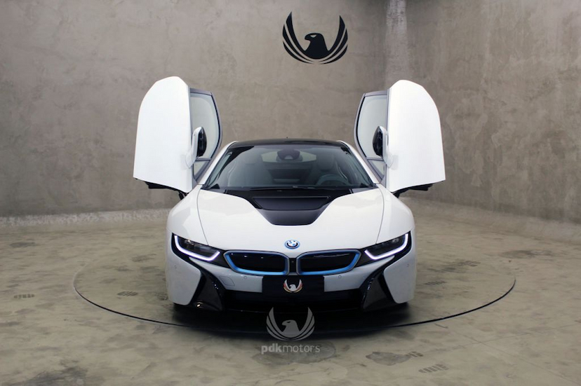Foto do veículo BMW  I8 2016 840 KM 499.000,00
