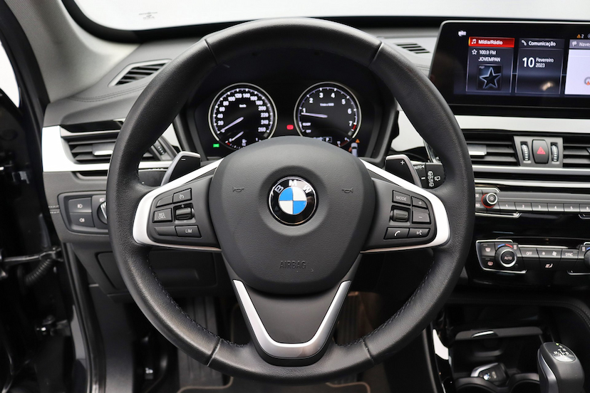 Foto do veículo BMW X1 SDRIVE20I X-LINE 2020 34.150 KM 259.000,00