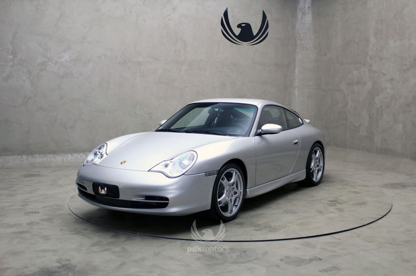 Foto do veículo PORSCHE  911 CARRERA 4 2002 28.600 KM 210.000,00