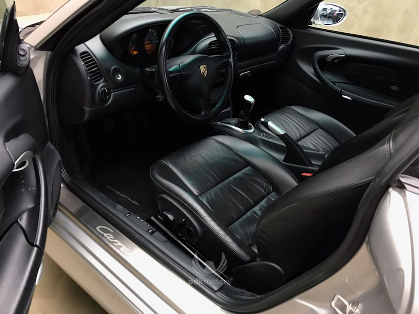 Foto do veículo PORSCHE  911 CARRERA 4 2002 28.600 KM 210.000,00