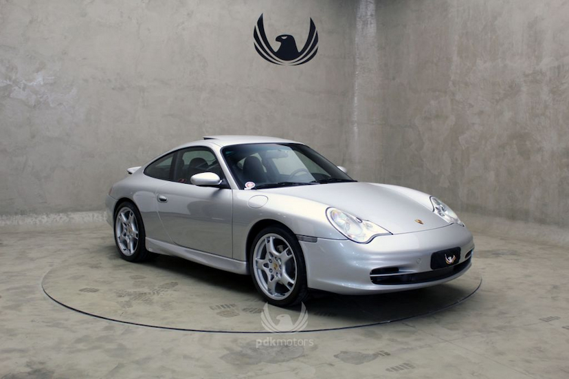 Foto do veículo PORSCHE  911 CARRERA 4 2002 28.600 KM 210.000,00