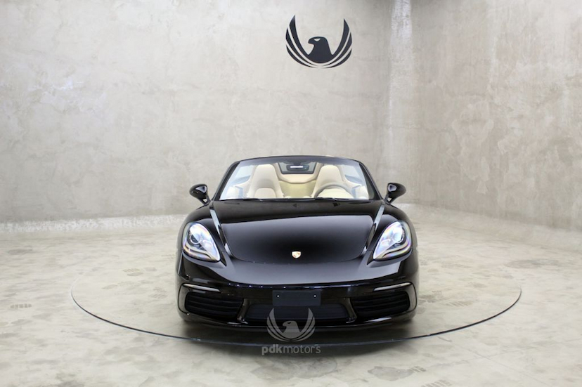 Foto do veículo PORSCHE  718 BOXSTER 2017 13.680 KM 359.000,00